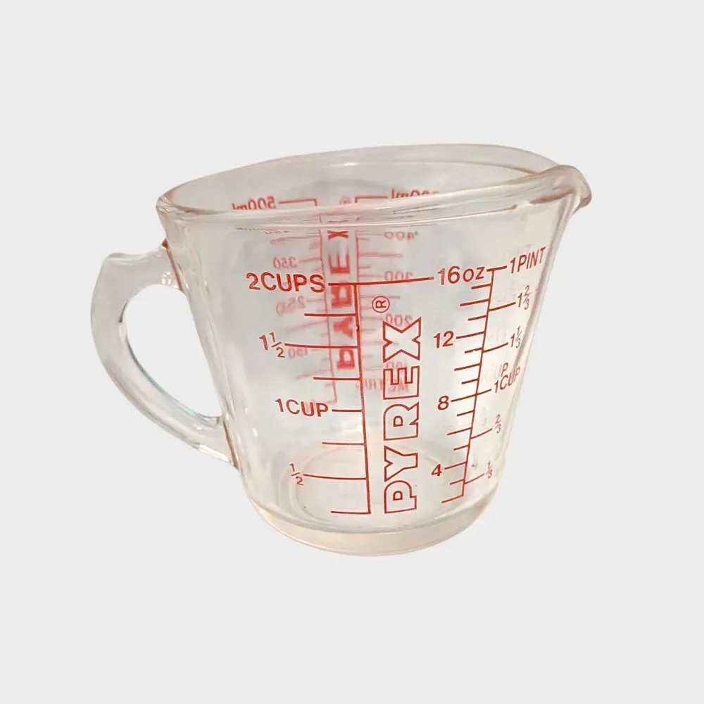Vintage PYREX Glass Measuring Cups Lot 532 516 2 & 4 Cups Red Retro Kitchen